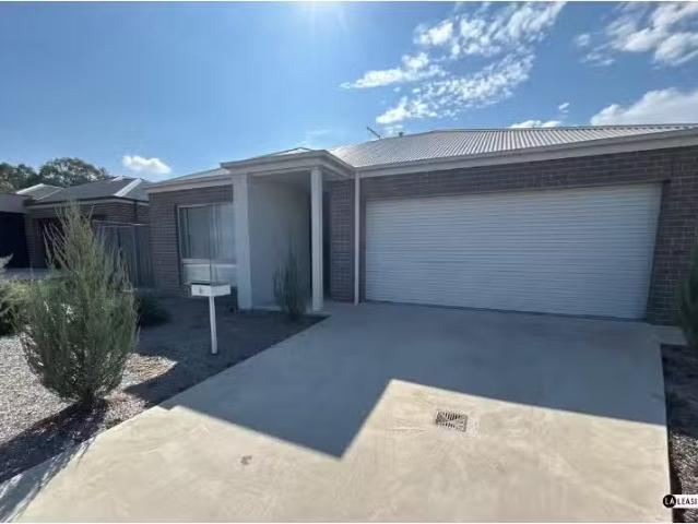 Charming 3 BR 6 Swansea Court, Thurgoona House for rent Liste.