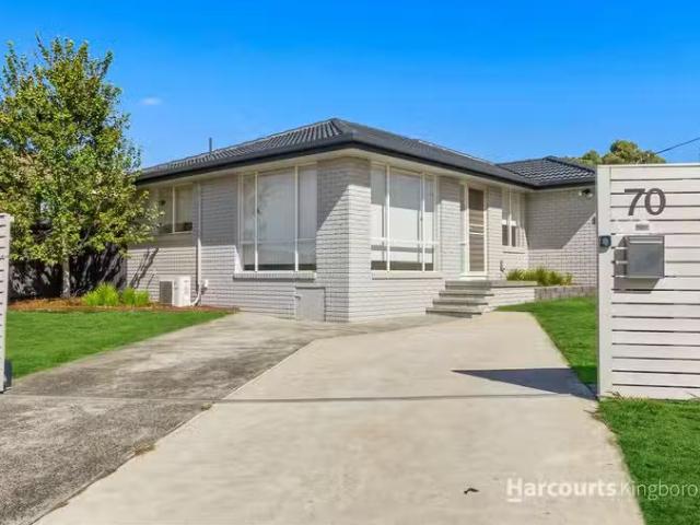 Charming 3 BR 70 Woodlands Drive, BLACKMANS BAY, TAS 7052 Ho.