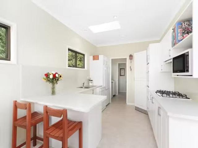 Just in! 3 BR 72 Smith Avenue, Allambie Heights House for rent.