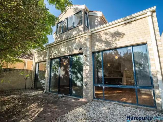 For Rent! 3 BR 7/63 Ponte Vecchio Boulevard, ELLENBROOK, WA 60.