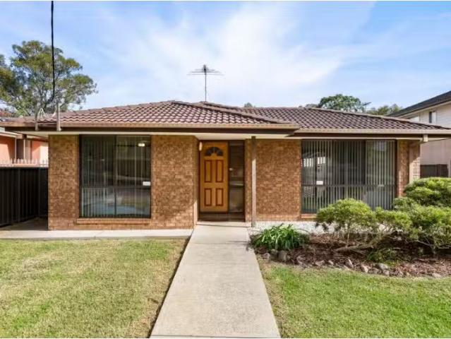 Rental! 3 BR 7 Cam Street, Cambridge Park House for rent List.