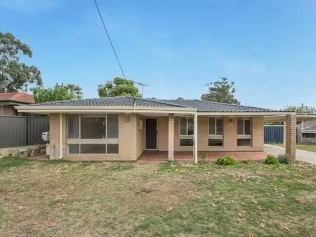 For Rent! 3 BR 7 Hadleigh Way, Girrawheen, WA 6064