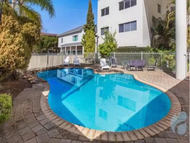 Nice 3 BR 9/17 Melville Parade, SOUTH PERTH Apartment for rent.