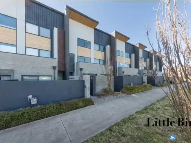 Rental! 3 BR 9/18 John Gorton Drive, Coombs Townhouse for rent.