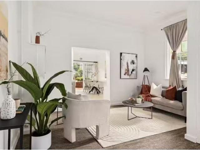 Cozy 3 BR 94 Kingston Road, Newtown House for rent Listed by.