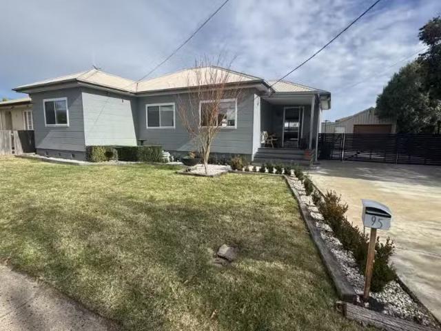 Cheap 3 BR 95 Spring Street, ORANGE House for rent Listed by.