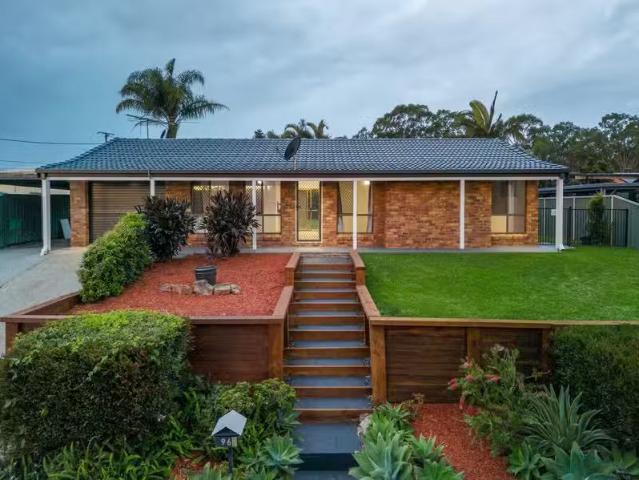 Cozy 3 BR 96 Vienna Road, ALEXANDRA HILLS, QLD 4161 House fo.