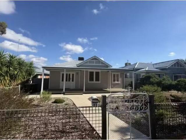 Charming 3 BR 13 Ash Street, Leeton House for rent Listed by.