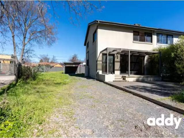 Unique 3 BR 13 Hale Crescent, Turner Townhouse for rent Liste.