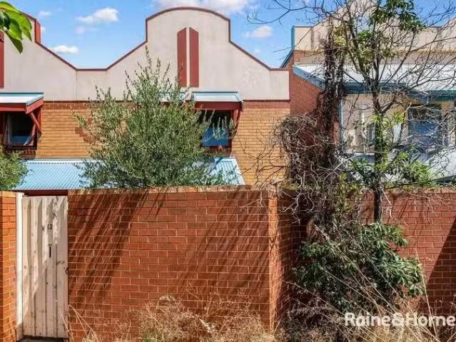 For Rent! 3 BR 13 Henley Beach Road, Mile End, SA 5031