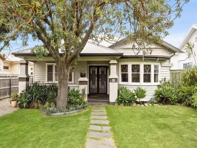 Nice 3 BR 13 Orr Street, Manifold Heights, VIC 3218