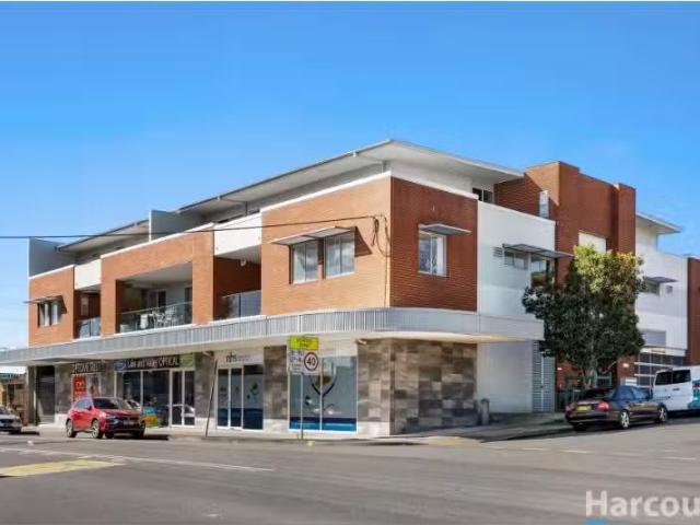 Cheap 3 BR 101/27 Fifth Street, Boolaroo Apartment for rent L.