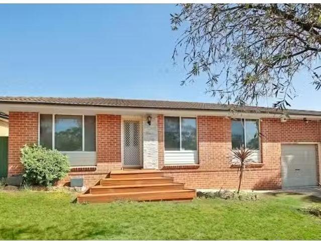 Rental! 3 BR 105 Helicia Road, MACQUARIE FIELDS House for rent.