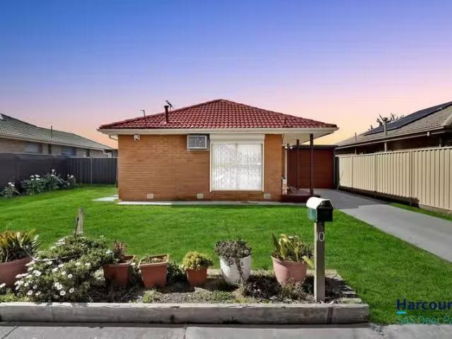 Cheap 3 BR 10 Joules Court, DEER PARK, VIC 3023 House for Rent