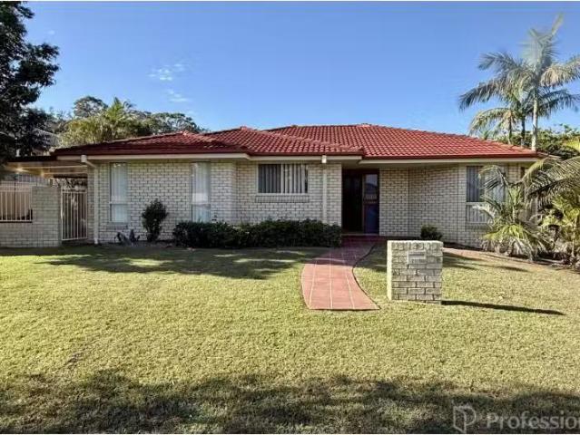 Nice 3 BR 1/1 Caryota Place, Forster Apartment for rent Liste.