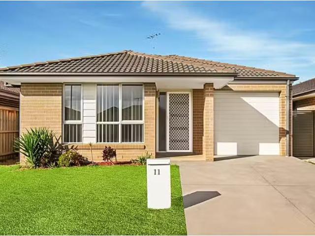 New 3 BR 11 Greenhill Street, Spring Farm House for rent List.