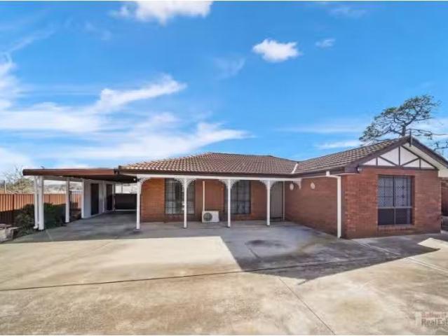 Rental! 3 BR 12 Elm Place, Kelso House for rent Listed by Mcg.