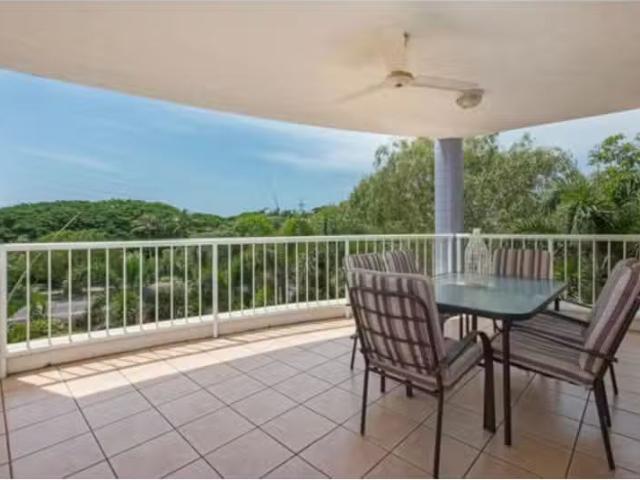 Cheap 3 BR 13/102 Mc Minn Street, DARWIN CITY Apartment for re.