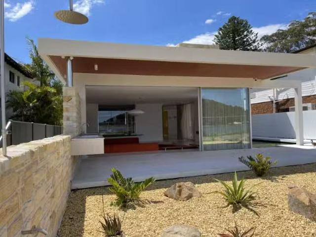 Unique 3 BR 1/38 The Esplanade, Ettalong Beach Apartment for r.