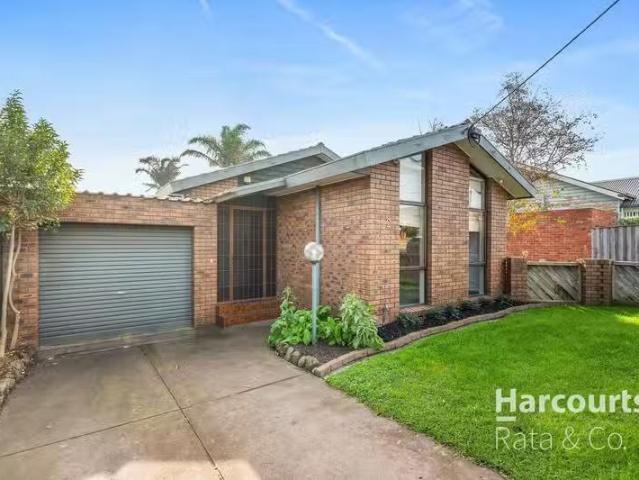 Charming 3 BR 1/42 Delaware Street, Reservoir, VIC 3073 Unit.