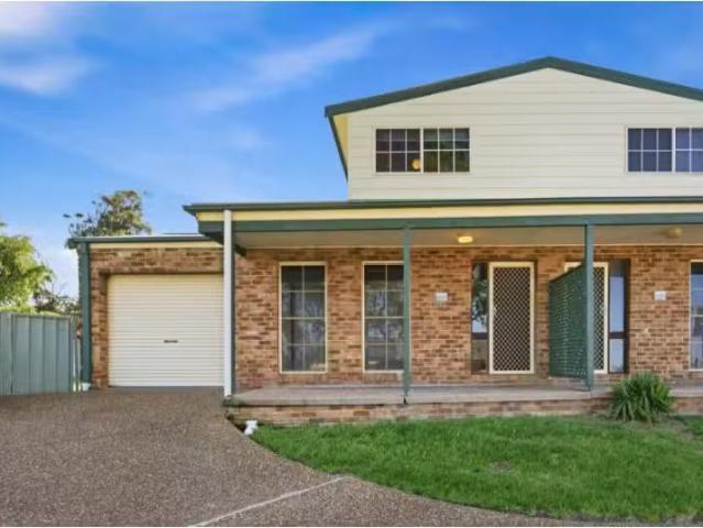Deal! 3 BR 1/43B Margherita Avenue, Bateau Bay Townhouse for r.