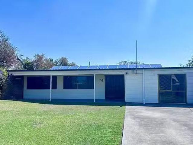 Unique 3 BR 14 Pine Street, Hillcrest, QLD 4118