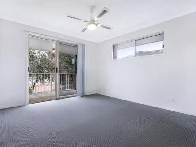 Nice 3 BR 1/85 Muriel Avenue, Moorooka, QLD 4105