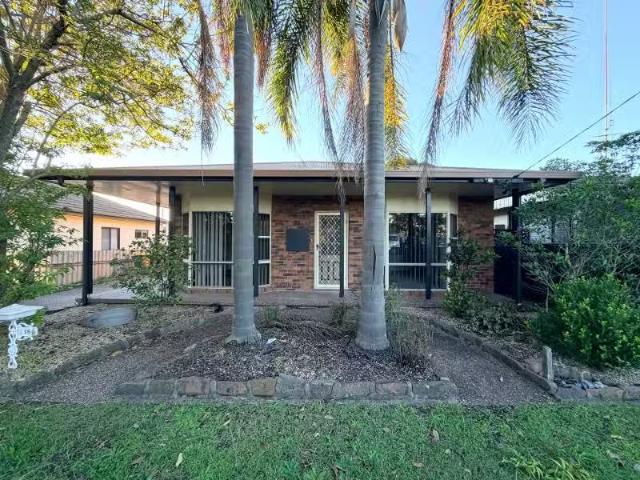 Deal! 3 BR 18 Delprat Avenue, BERESFIELD House for rent Liste.