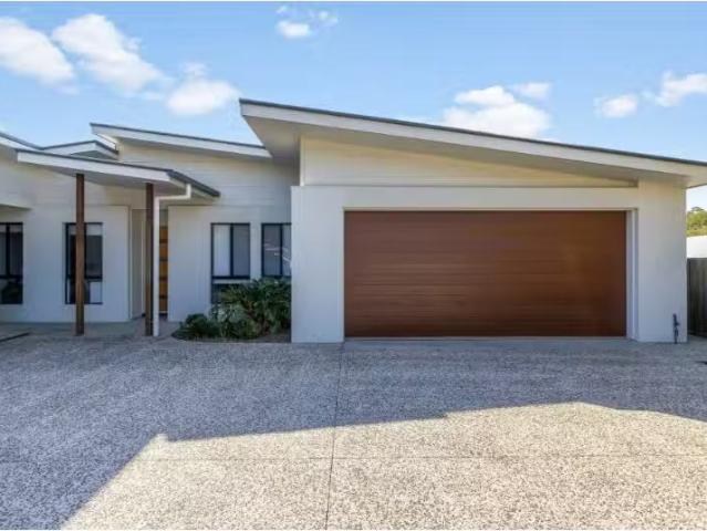 Nice 3 BR 1/8 Horizon Way, WOOMBYE Townhouse for rent Listed.