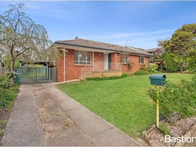 Rental! 3 BR 19 Wongoola Close, O'connor House for rent Liste.