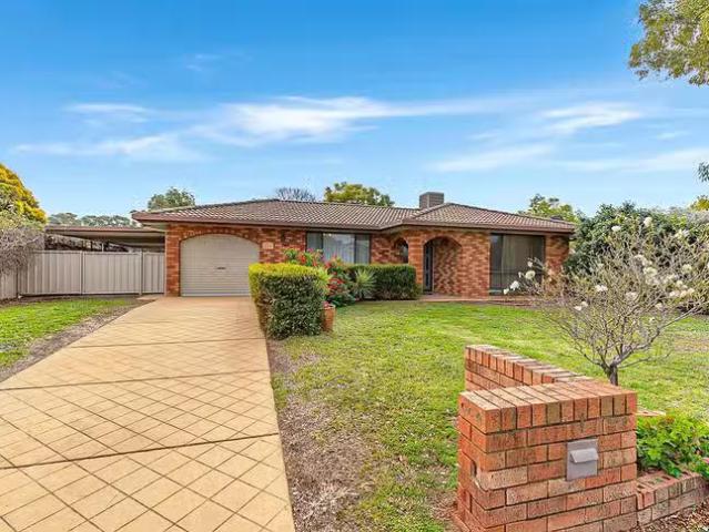Deal! 3 BR 1 Bellbird Way, Dubbo, NSW 2830