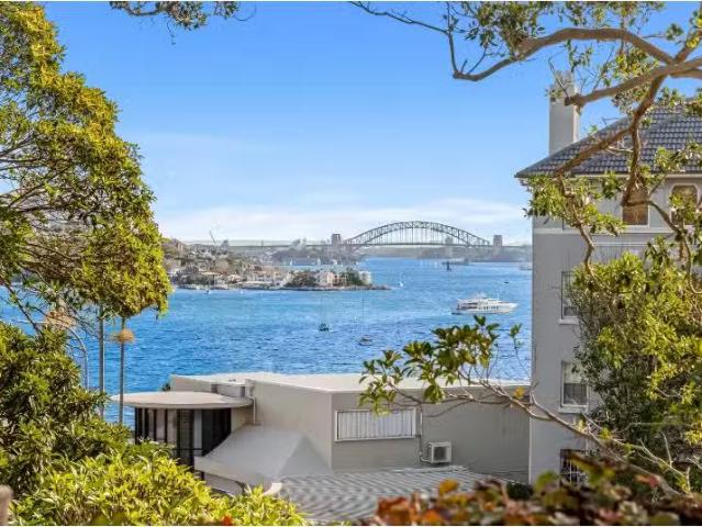 Just in! 3 BR 1 Fernleigh Gardens, Rose Bay House for rent Li.