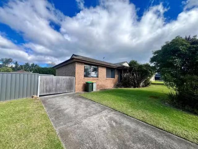 Rental! 3 BR 1 Willis Street, Oakdale House for rent Listed b.