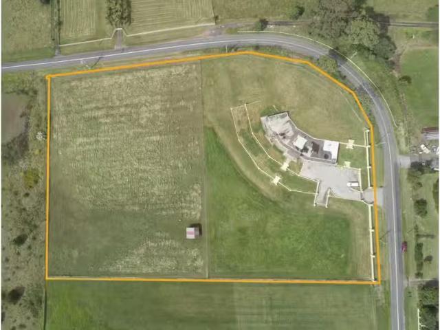 New 3 BR 1 11 Homestead Road, Orchard Hills House for rent Li.