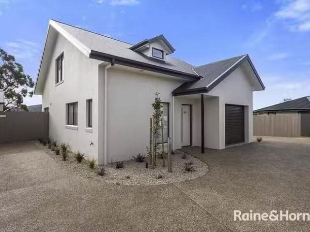 Rental! 3 BR 20/9 Maranoa Road, Kingston, TAS 7050