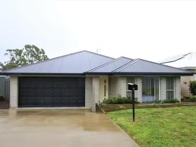 New 3 BR 20 Eurawillah Street, Orange, NSW 2800