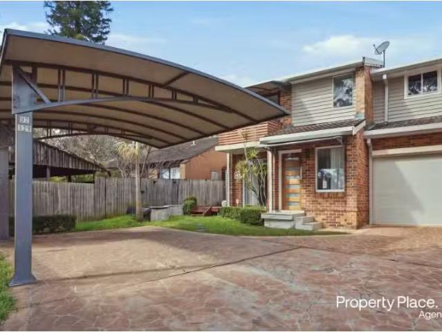 Cheap 3 BR 2/129 Edgar Street, Condell Park Townhouse for rent.