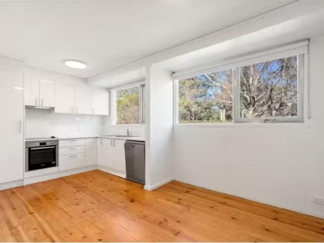 Rental! 3 BR 213 Phillip Avenue, Hackett House for rent Liste.