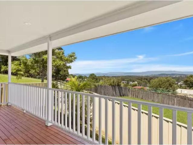 Just in! 3 BR 21a Rhondda Street, BERKELEY Apartment for rent.