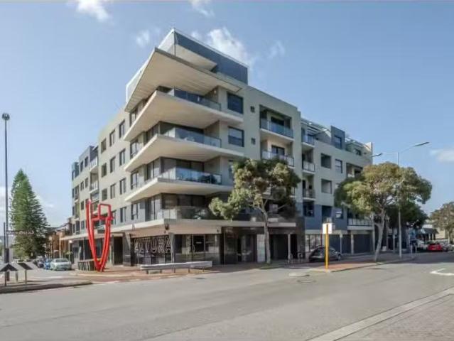 Rental! 3 BR 22/258 264 Newcastle Street, PERTH Apartment for.