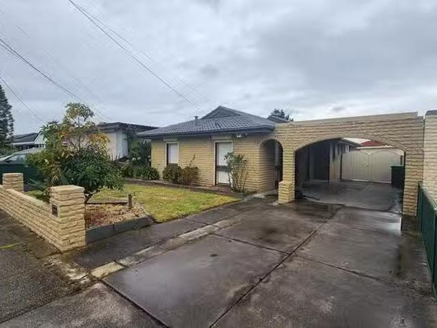 Cozy 3 BR 27 Hook Street, Altona Meadows, VIC 3028