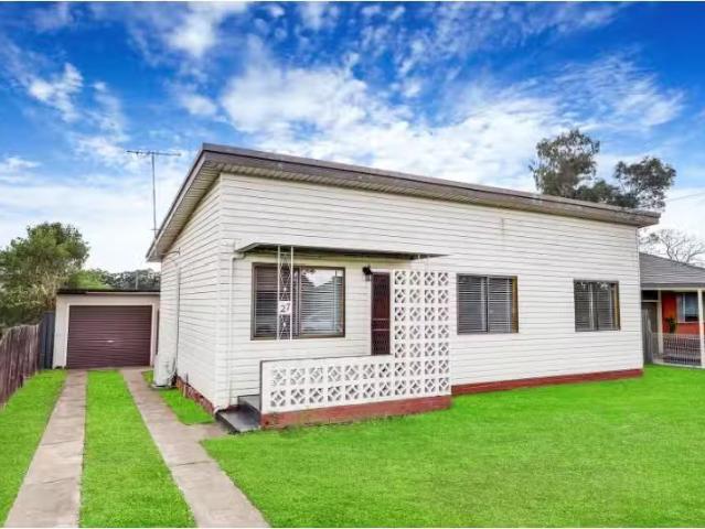 Just in! 3 BR 27 Muscio Street, COLYTON House for rent Listed.