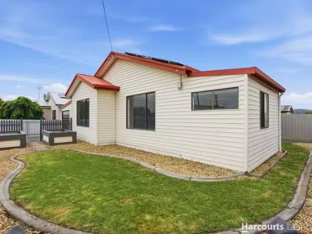 Unique 3 BR 24 Winston Street, MOWBRAY, TAS 7248 House for R.
