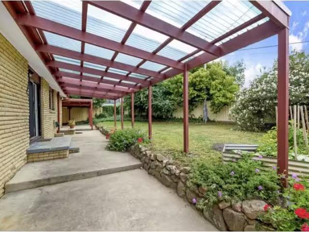 For Rent! 3 BR 24 Goodman Street, Monash House for rent Liste.