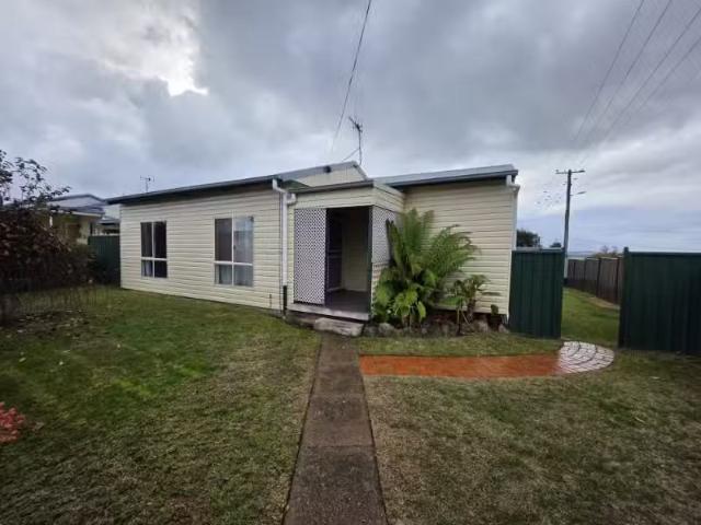 Cheap 3 BR 26 Alamein Walk, West Bathurst House for rent List.