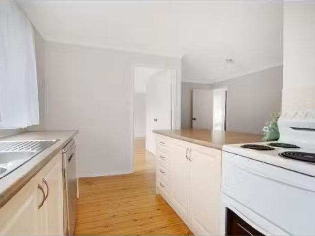 Nice 3 BR 28 Endeavour Street, RUTHERFORD House for rent List.