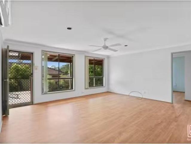Deal! 3 BR 29 Pinehurst Way, BLUE HAVEN House for rent Listed.