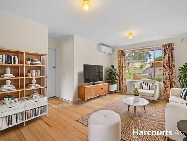 New 3 BR 30 Jacksons Road, Noble Park North, VIC 3174 House.