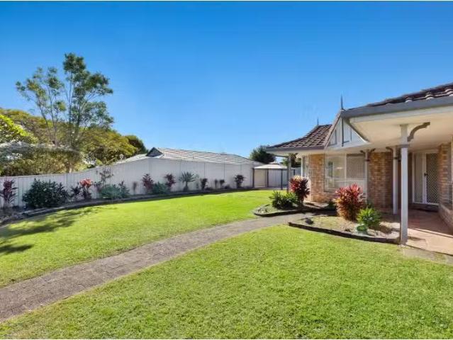 New 3 BR 313 Darlington Drive, Banora Point House for rent Li.