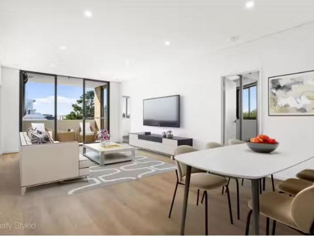 Nice 3 BR 315/17 37 Wollongong Road, Arncliffe Apartment for r.